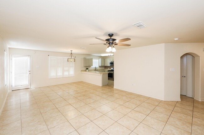 Photo - 9813 Sandhill Dr Unidad 61