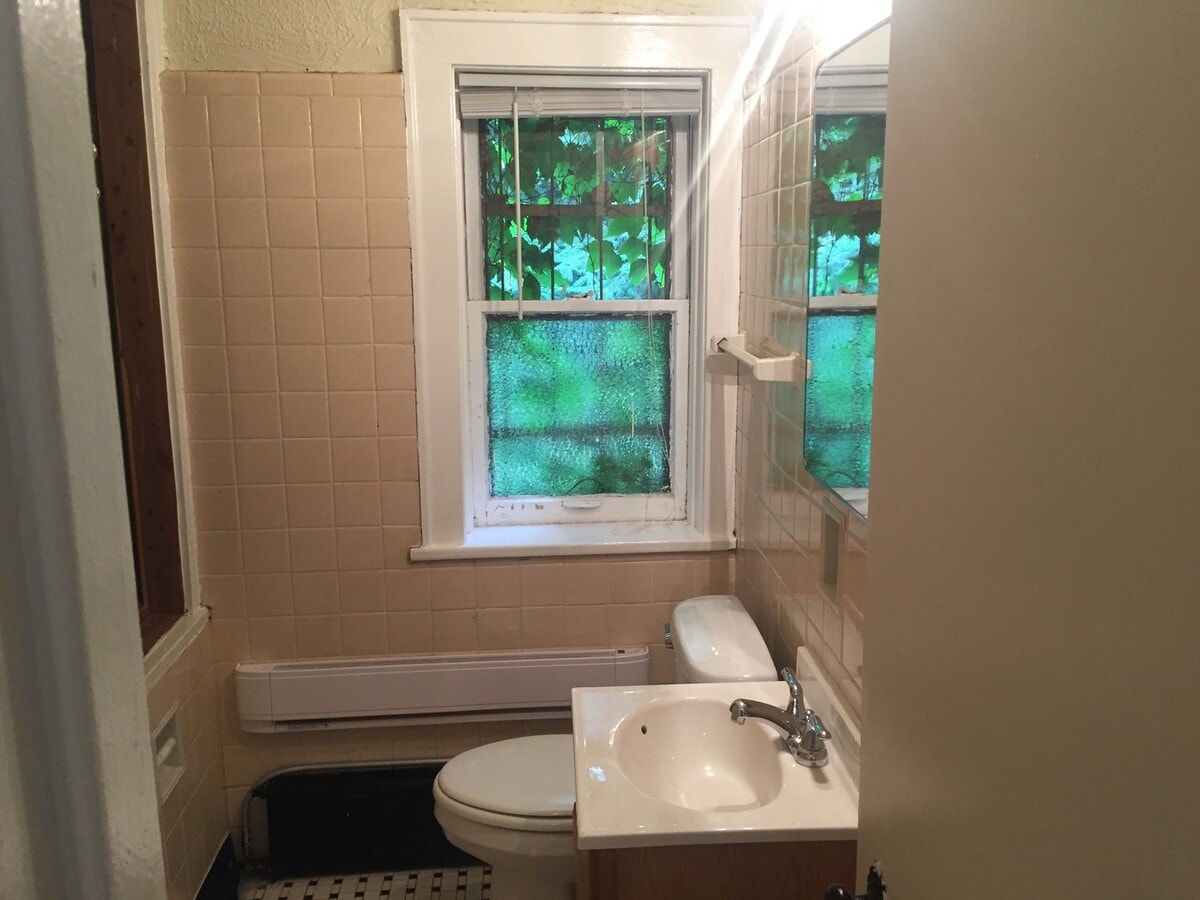 Photo - 815 E Locust St Unit 815-A E. Locust (Studio)