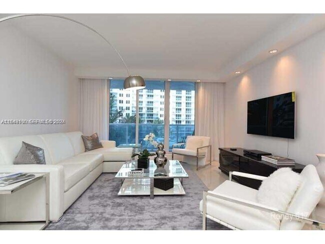 Photo - 2301 Collins Ave Unit 617