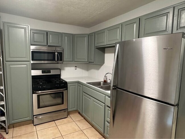 Photo - 2843 Grant Ave