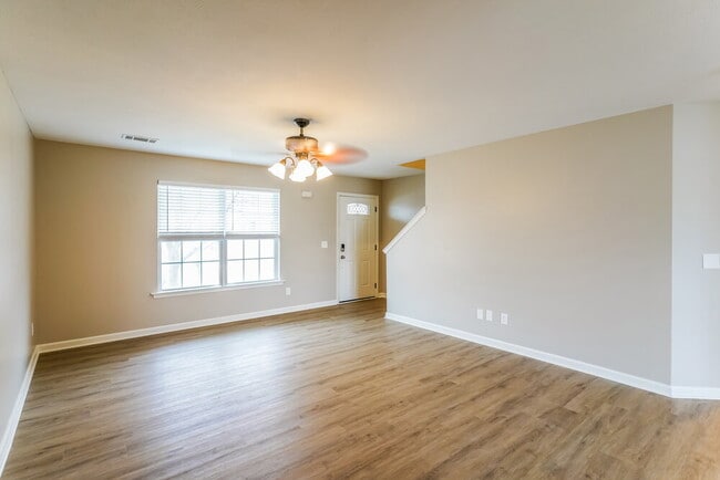 Photo - 221 Quiet Ln