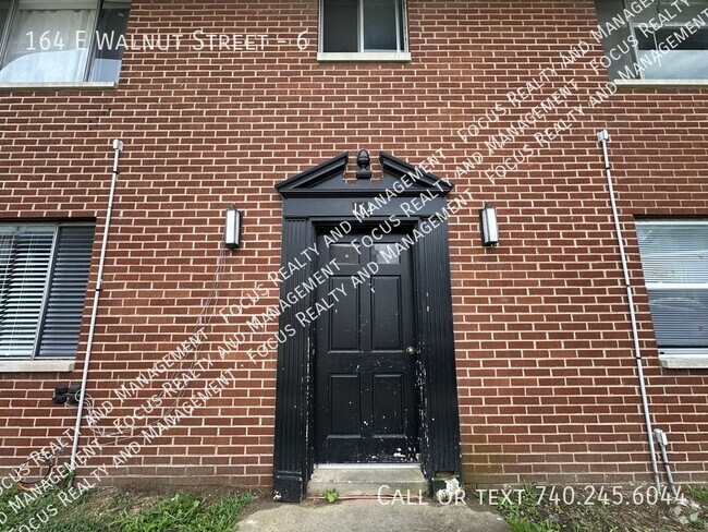 Building Photo - 164 E Walnut St Unit 6 Rental