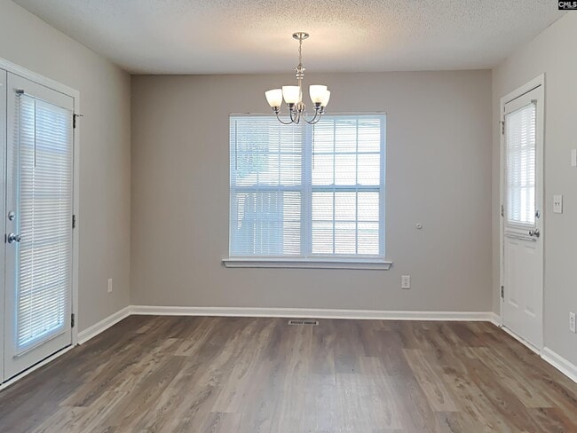 38 Coachmen Ct