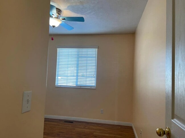 Photo - 1631 W Turin Dr