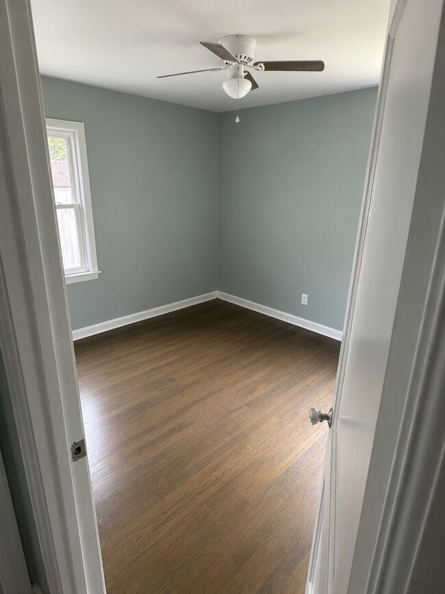 Photo - 1601 W Sheley Rd