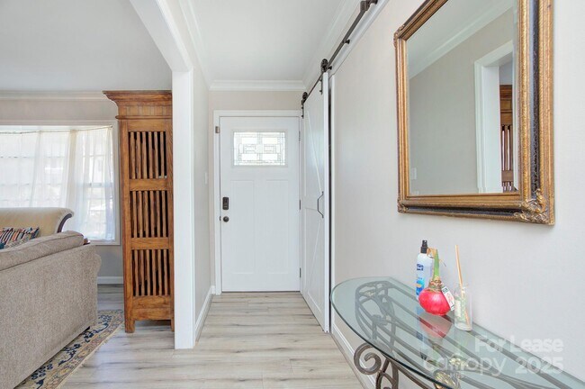 Photo - 629 Grandin Rd