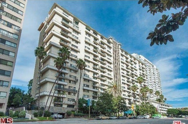 Photo - 10535 Wilshire Blvd Unidad 705