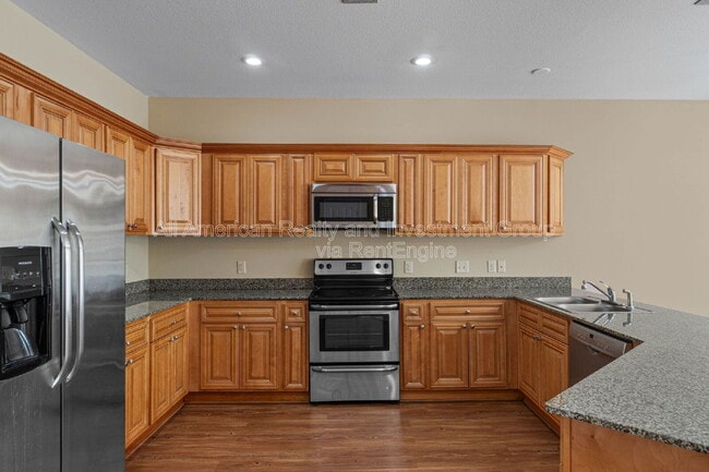 Photo - 511 Arbor Lake Dr