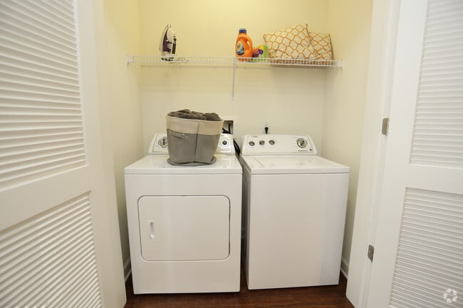 2 Bedroom Laundry Room