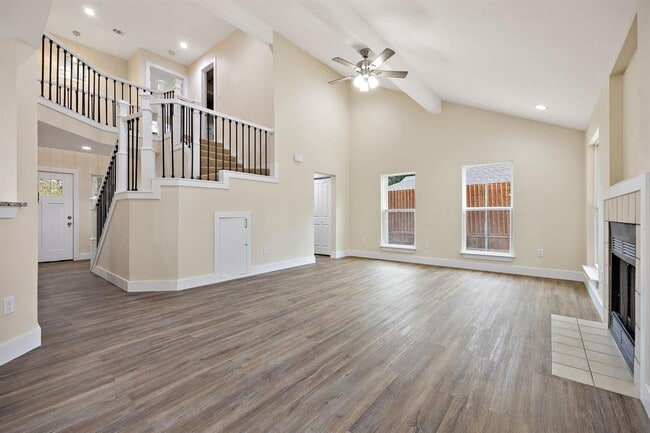 Photo - 507 Deercreek Ln
