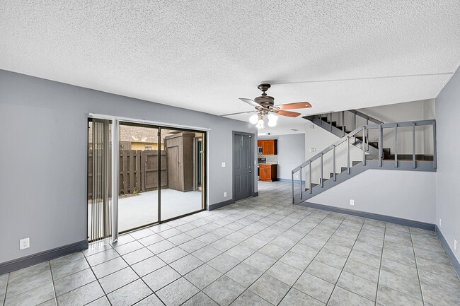 Photo - 1204 Waterview Cir