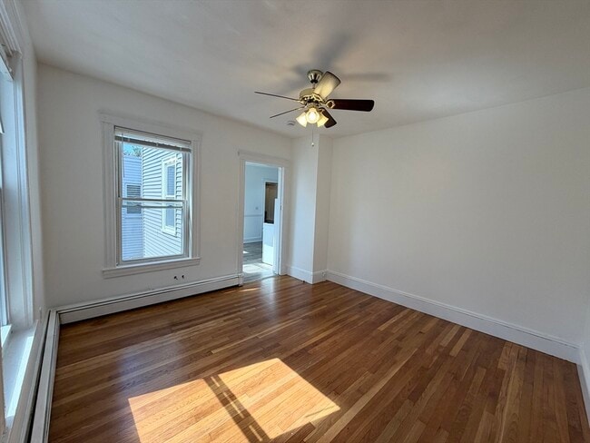 Photo - 327 Columbia St Unit 3