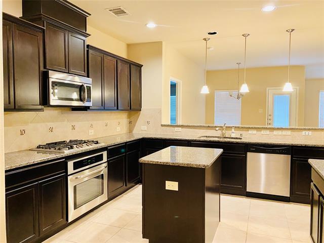 Photo - 213 Rugby Ln