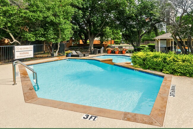 Creekside Village Apartments