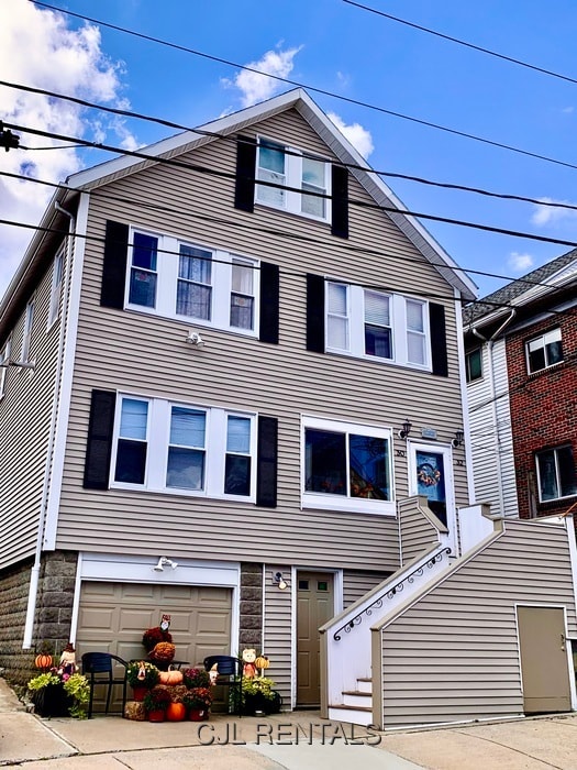 Building Photo - 30 Putnam Rd Rental