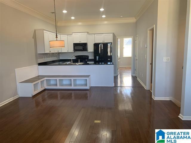 Photo - 2074 Ross Park Way