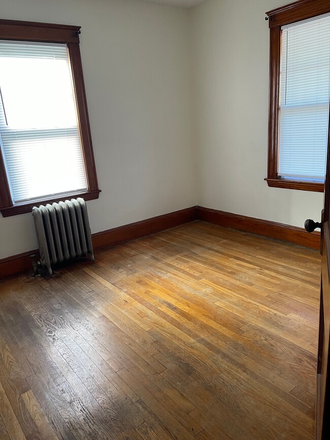 17 Claremont Ave Unit 1