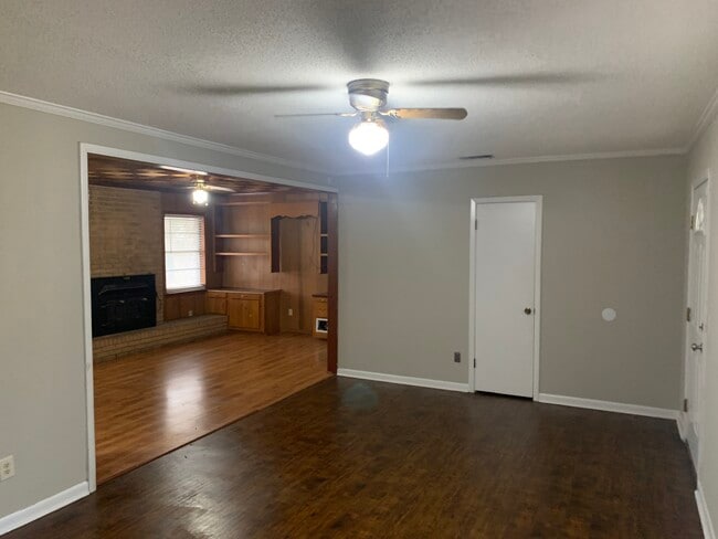 Photo - 506 Zetterower Rd