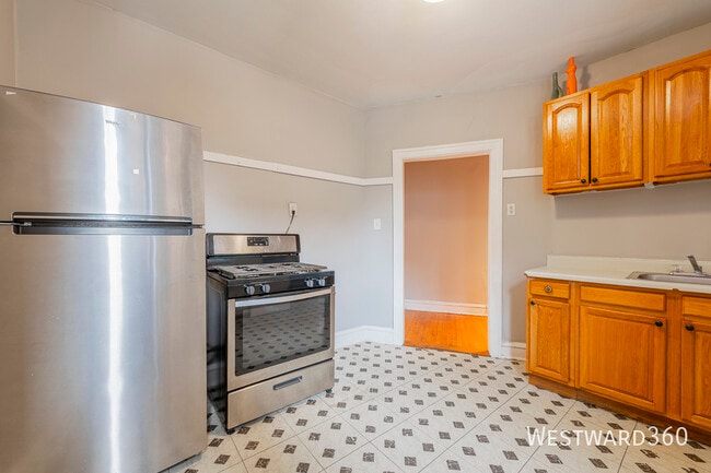 Photo - 6038 N Hermitage-1 Unidad 1