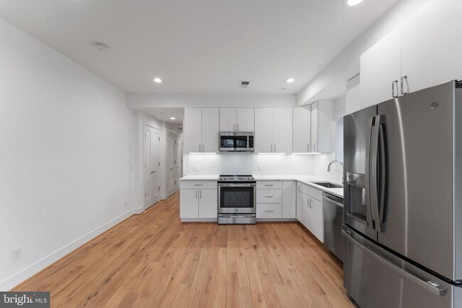 Photo - 2217 40th St NW Unit 102