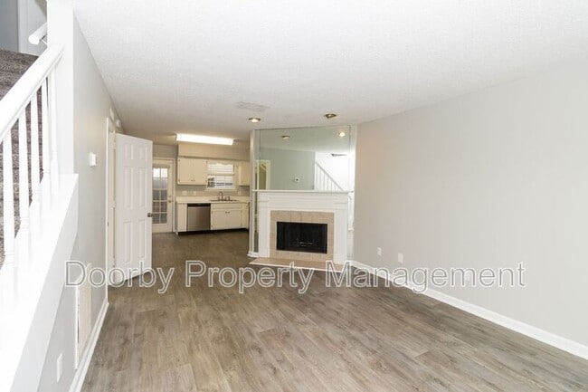 Photo - 2827 Dayton Blvd Unidad 3