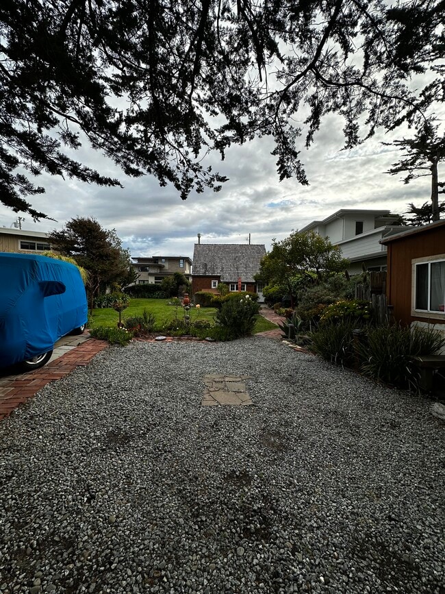 Photo - 2861 S Palisades Ave