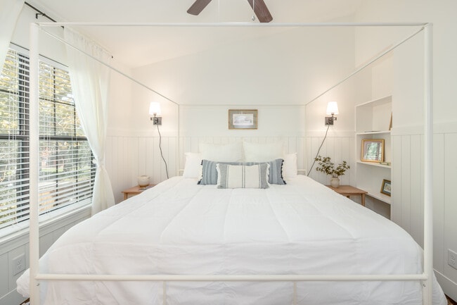 Photo - 5011 Jenkins Ave