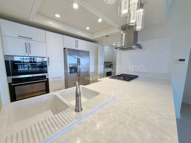 Photo - 2559 Plaza del Amo Unit 205