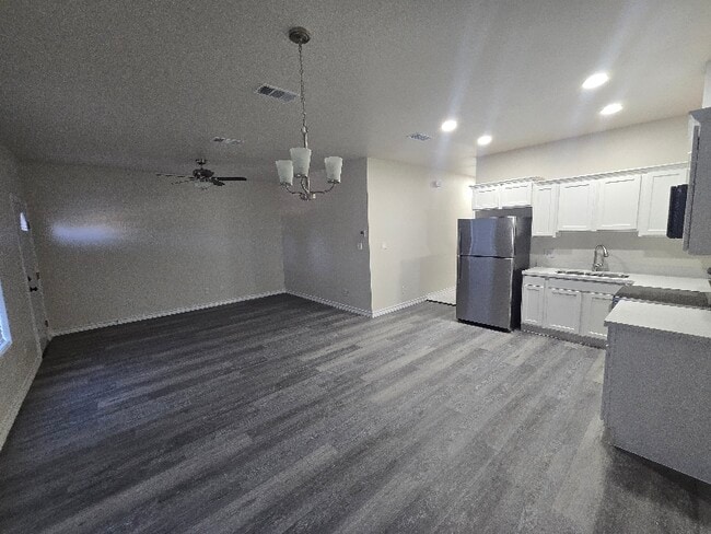 Photo - 512 S Hackberry St Unidad A