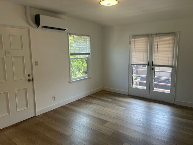 Photo - 1235-1237 Virginia Ave