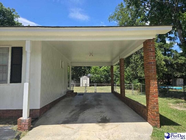 Photo - 2109 3rd Loop Rd