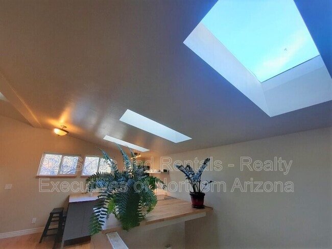 Photo - 2304 N Talkington Dr