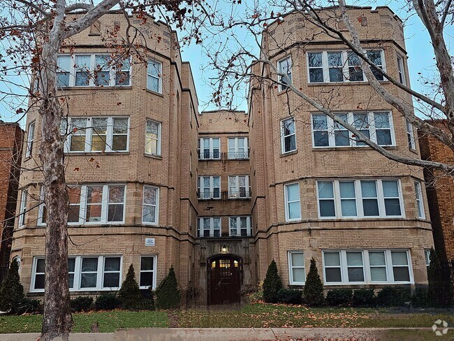 Building Photo - 5428-5430 N Kimball Unit 5428-2E Rental