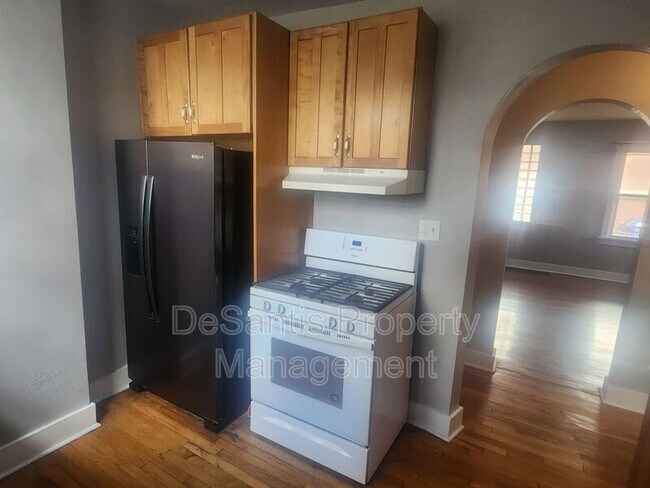 Photo - 517 Summerlea St