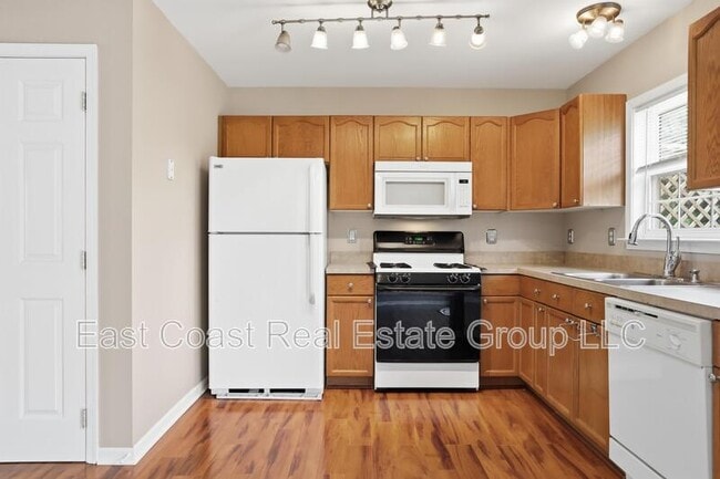 Photo - 808 Marquette Dr