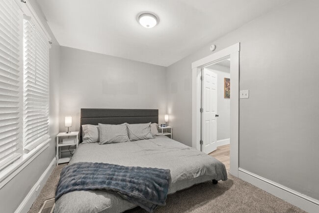 Photo - 1322 W 69th St Unit ID1061087P