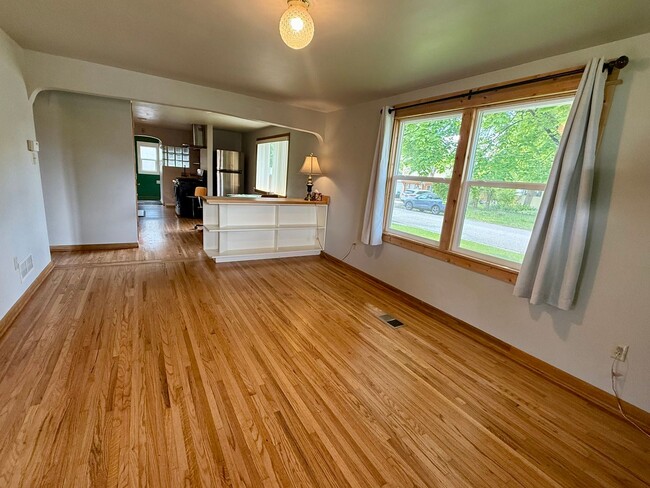 Photo - Stunning 3 Bed / 2 Bath Home on 10th Street!