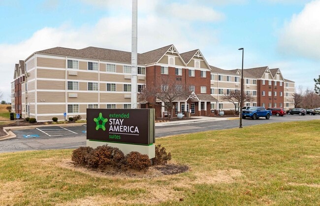 Furnished Studio-Kansas City - Airport - Tiffany Springs
