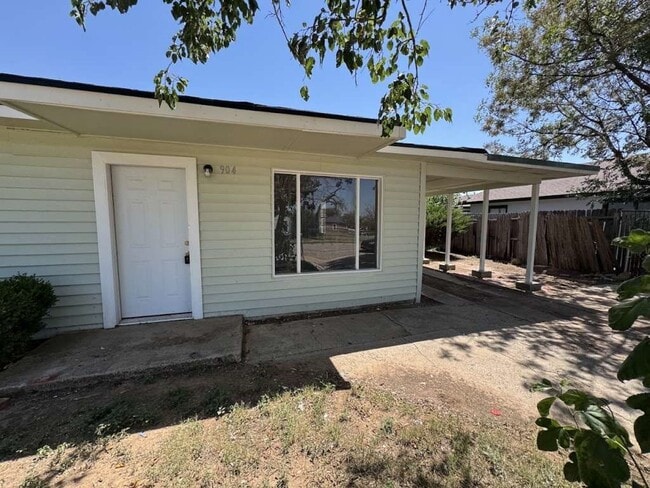 Photo - 904 E Stanford St