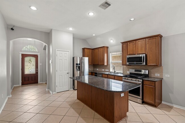 Photo - 6907 Birnam Garden Lane