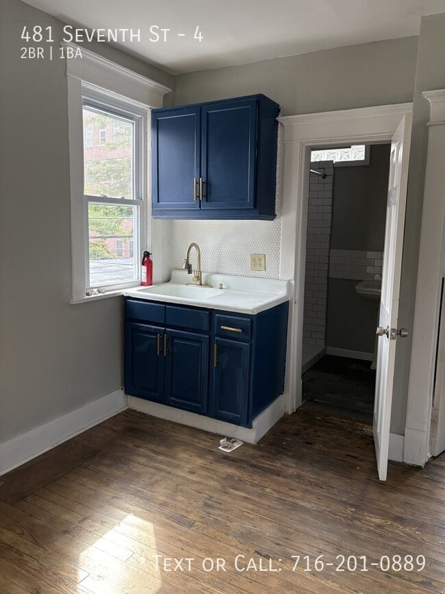 Building Photo - 481 Seventh St Unit 4 Rental