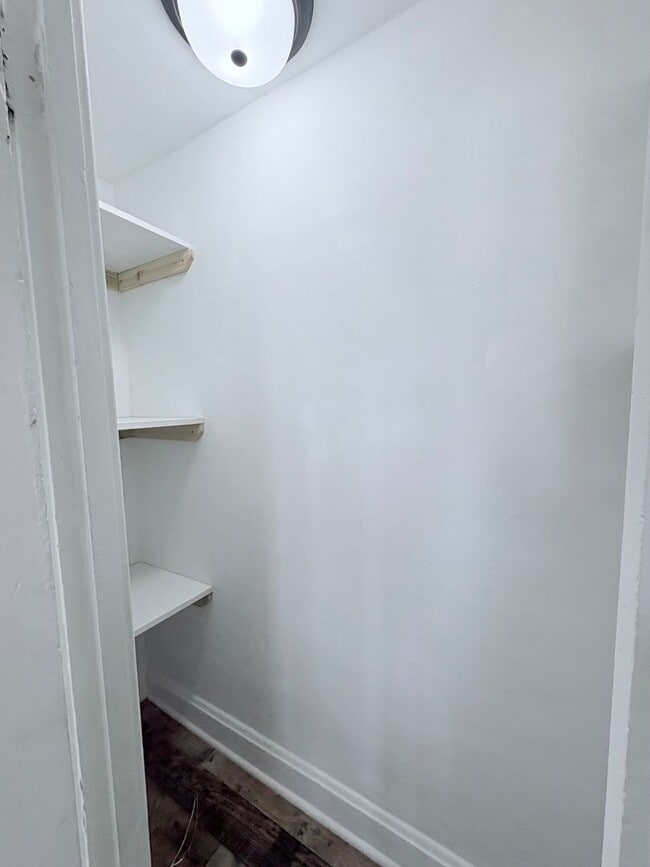 Photo - 1572-1580 E Maynard Ave Unit 1572