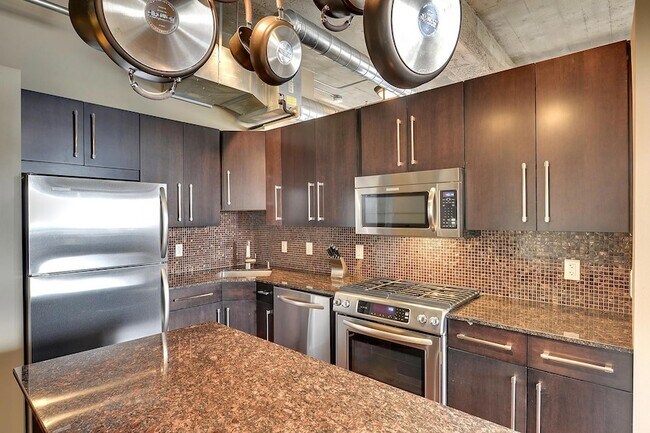 Photo - 901 N 3rd St