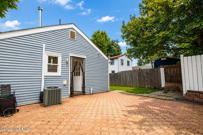 246 Brookside Ave