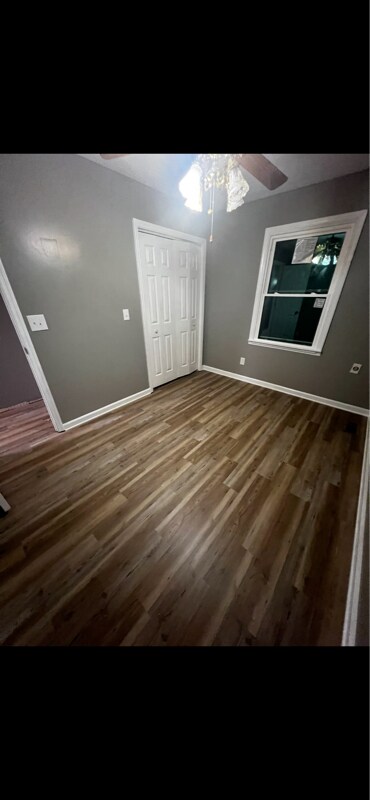 Photo - 2421 Ky-2003