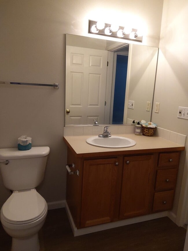 Selkirk Lodge Apartments