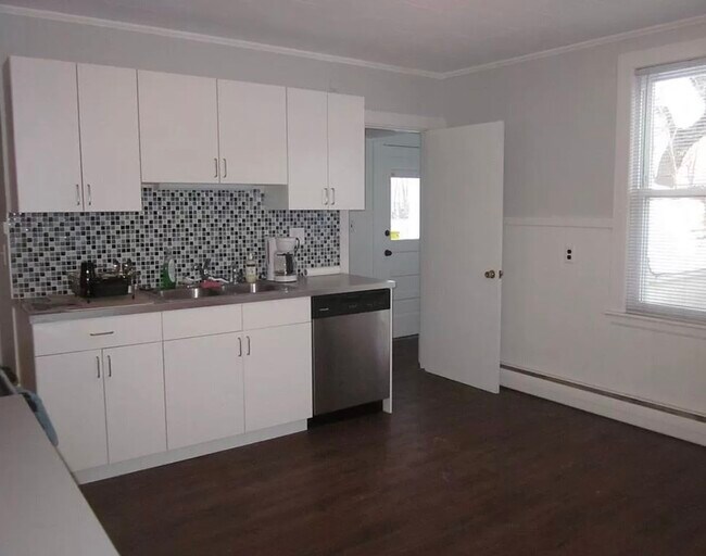 Photo - 17 Holworthy Pl