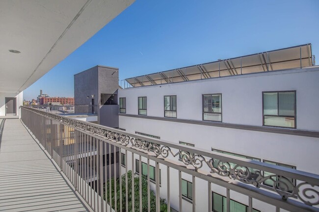 1825 Mission