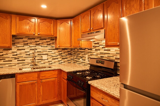 Photo - Tudor Park Apartments