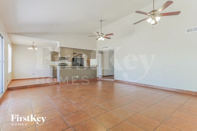 Photo - 2670 W McNair St